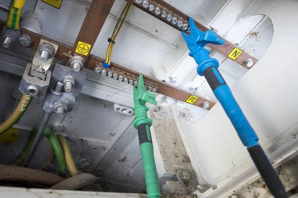 Elektrikli iletken cihaz gözden geçirme