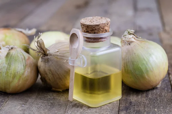 Lök Saft Och Grönsaker Ett Träbord Hemgjord Sirap För Behandling — Stockfoto