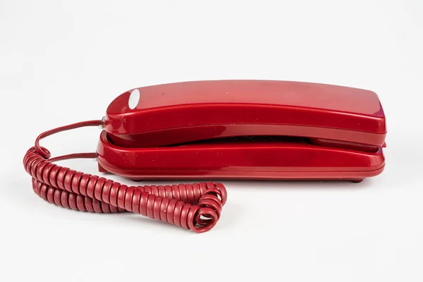 Vieux Téléphone Rouge Avec Combiné Téléphone Des Années Fond Blanc — Photo