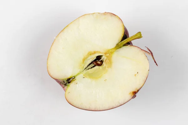Schmackhafter Und Reifer Apfel Auf Dem Küchentisch Süße Früchte Aus — Stockfoto