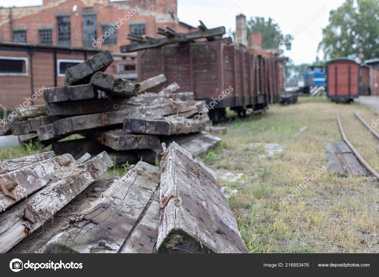 narrow gauge wagons