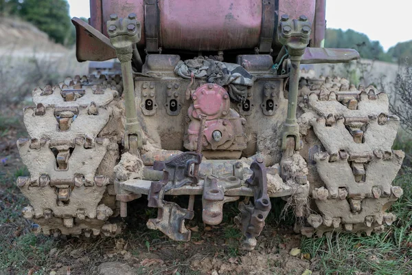 Zemin Tesviye Için Eski Bir Buldozer Korunan Alan Toprak Işleri — Stok fotoğraf