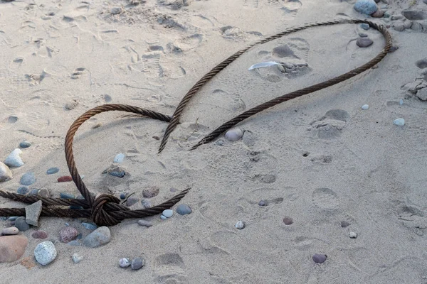 Une Corde Acier Sur Côte Mer Cuma Aux Bateaux Pêche — Photo