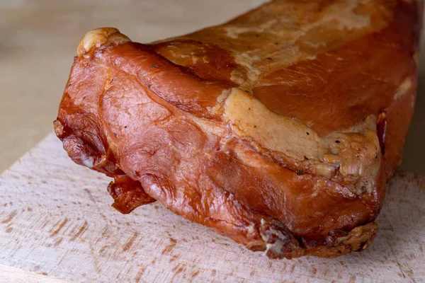 Lombo Porco Fumado Fresco Saboroso Mesa Cozinha Carnes Saborosas Preparadas — Fotografia de Stock