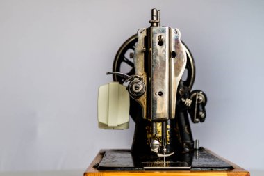 Dikiş dikmek bir atölye.