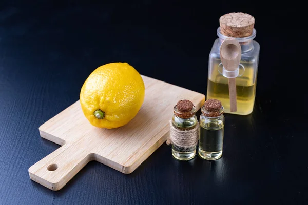 Zitrone Und Heilsaft Gegen Erkältung Hausgemachte Mittel Gegen Schnupfen Und — Stockfoto