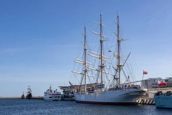Gdynia, Pomorskie / Poland - February, 26, 2019:A large sailing — Stock Photo, Image