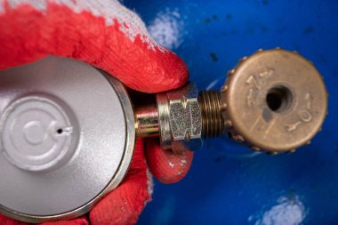 Ev kullanımı için redüktör ve gaz silindiri. Gaz cyl değiştirme