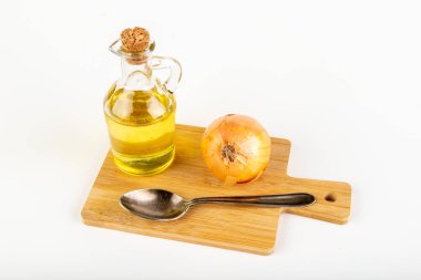 Soğan dan soğuk algınlığı için ev çare. Bir sıkılmış sebze suyu