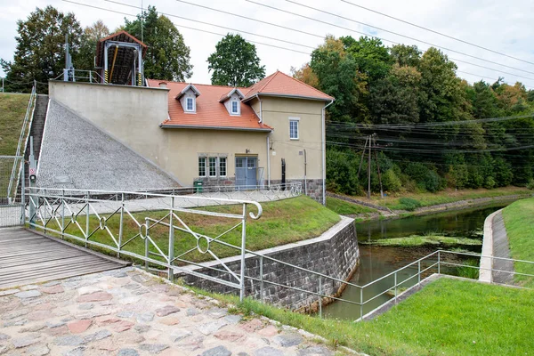 Rutki, Pomorskie/Polsko-září, 5, 2019: Hydroelectric po — Stock fotografie