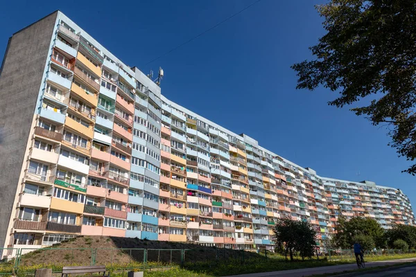 Polonya'nın en uzun apartman bloğu.
