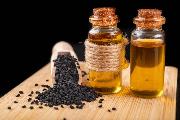 Huile De Cumin Noir Pressée À Froid Et Saine. Ingrédients Pour Une Bonne Santé — Photo