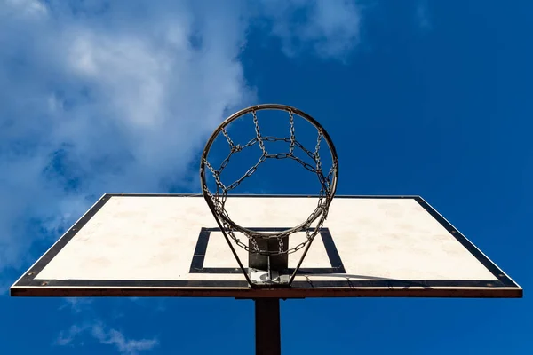 A basket to play basketball in the school playground. School pla — Stock Photo, Image