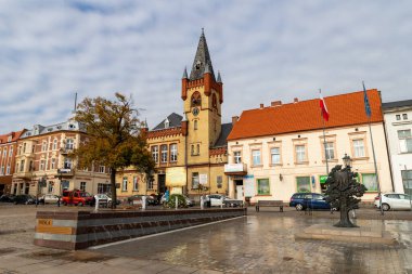 Orta Avrupa 'da küçük bir kasabada eski bir pazar. 