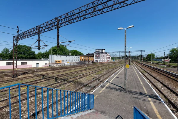 Bialogard Zachodniopomorskie Poland June 2020 중앙유럽의 마을에 철도역 기차역에 건물들 — 스톡 사진