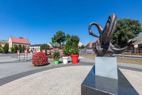 ズビン クジャウスコ ポモールスキー ポーランド 2020年8月12日 中央ヨーロッパの小さな町で市場 町の中心部 市場広場やテントの家 — ストック写真
