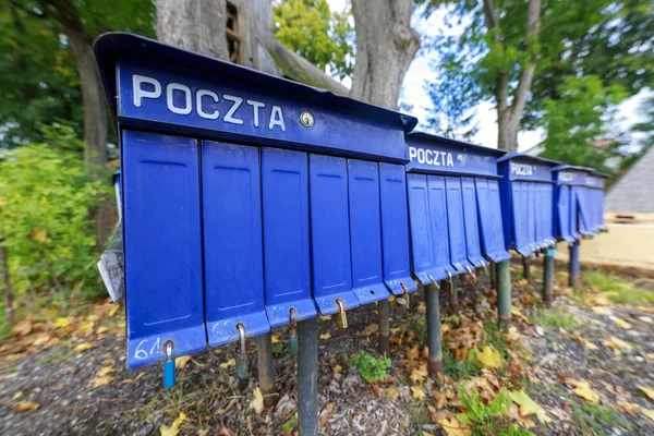 Metal Posta Kutuları Posta Yazışmalarının Saklandığı Yer Sonbahar Mevsimi — Stok fotoğraf