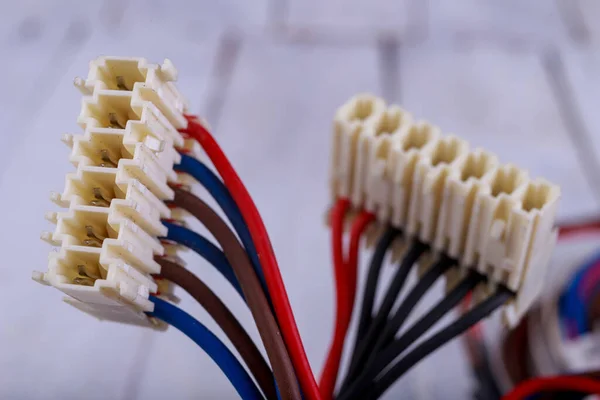 Plugues Plástico Montados Cabos Elétricos Conectores Elétricos Para Conectar Dispositivos — Fotografia de Stock