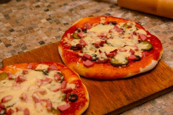 Heerlijke Verse Pizza Zelfgemaakt Eten — Stockfoto