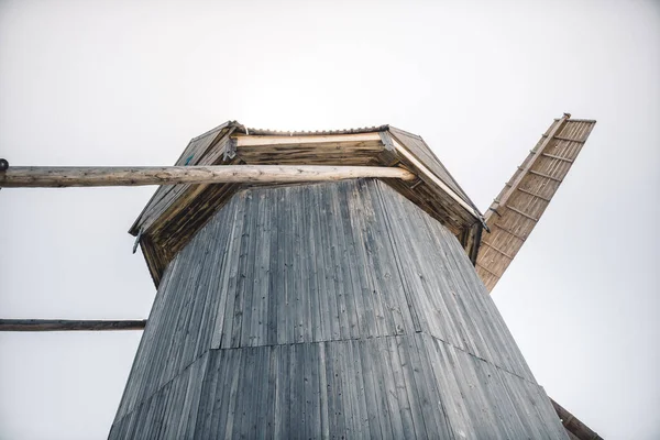 Windmolen Het Arkaim Natuurreservaat Rusland Oude Vintage Windmolen Het Veld — Stockfoto