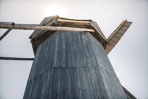 Windmolen Het Arkaim Natuurreservaat Rusland Oude Vintage Windmolen Het Veld — Stockfoto