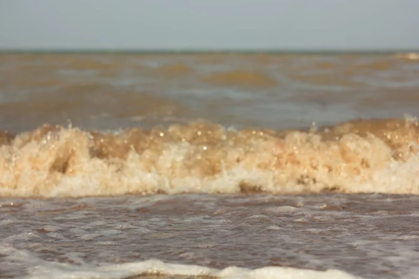 Detailní Záběr Písku Pláži Voda Solném Jezeře Bolshoye Yarovoe Altai — Stock fotografie