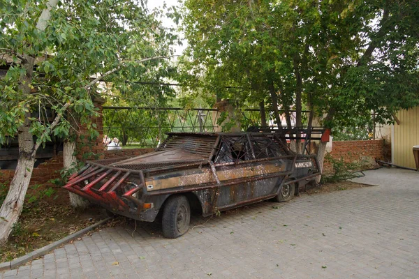 Close Brutal Grunge Rusty Car Bar City Yarovoe Altai Territory — Stock Photo, Image