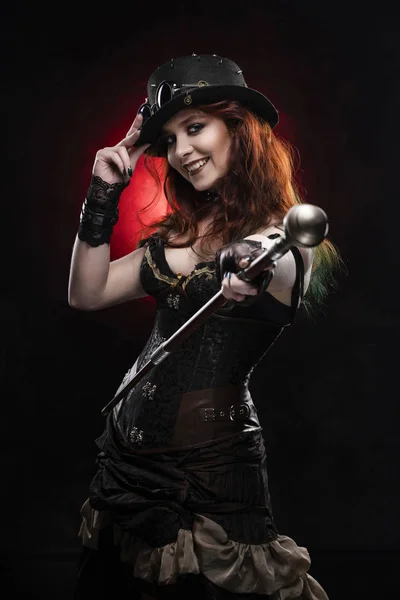 Vackra Leende Rödhårig Cosplayer Flicka Klädd Viktorianska Steampunk Kostym Och — Stockfoto