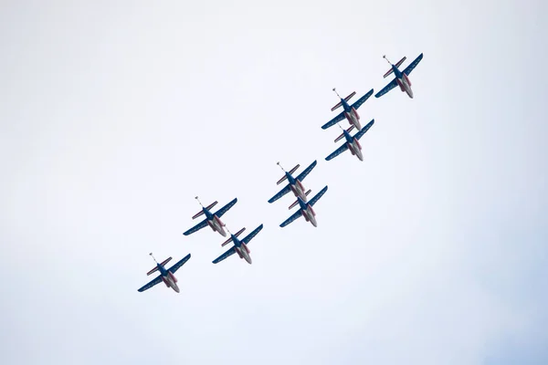 Rússia Zhukovsky Agosto 2009 Aeronaves Militares Mostrando Grupo Aeróbicas Céu — Fotografia de Stock