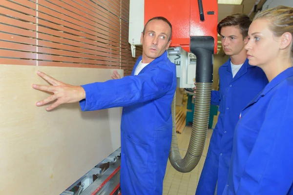 Een ventilatie-muur montage — Stockfoto