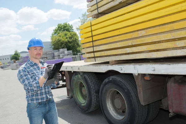 Transportista material empleado e industrial — Foto de Stock