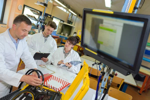 Sviluppo della robotica e del lavoro — Foto Stock