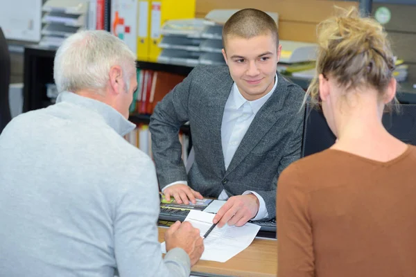 Das Geschäft machen und arbeiten — Stockfoto