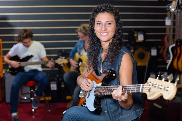 Young musicians at the studio — Stock Photo, Image