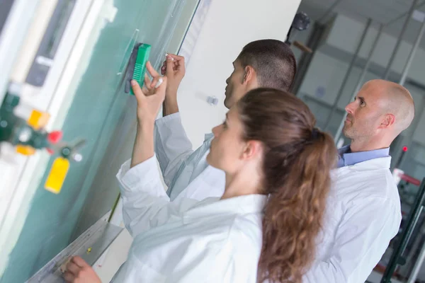 Medizinstudenten an der Universität — Stockfoto