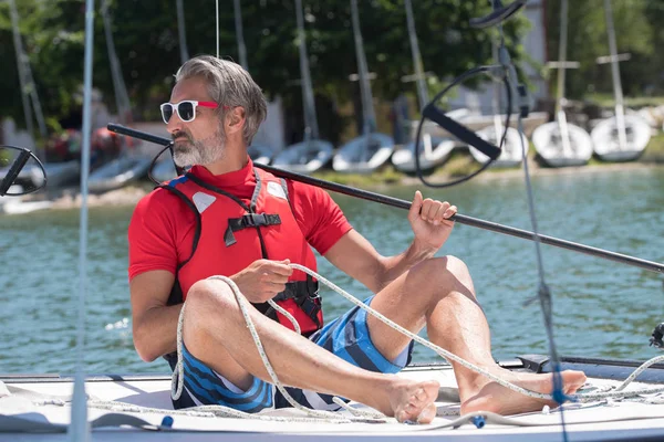 Sailing Man Boat Lake — Stock Photo, Image