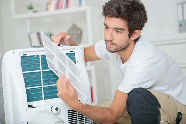 Controle Van Airconditioning Filters — Stockfoto