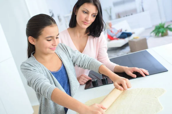 Hechting tussen moeder en dochter — Stockfoto