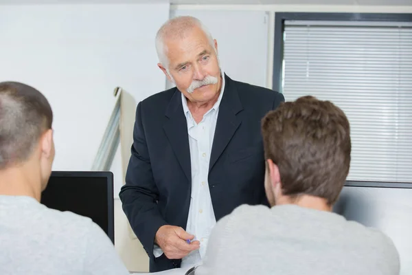 Presso l'ufficio del consigliere — Foto Stock