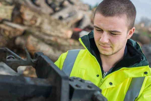 Pracownik Miejskiego Municipal Recyklingu Modułowi Zbierającemu Truck — Zdjęcie stockowe