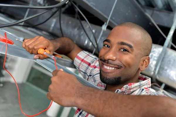 Electricista Sonriente Adulto —  Fotos de Stock