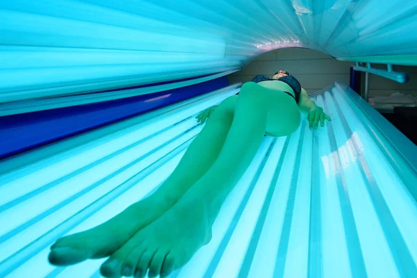 Woman Layed Sun Bed — Stock Photo, Image