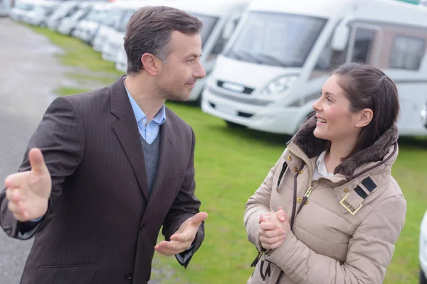 Den Camping Skåpbilar Och Arbete — Stockfoto