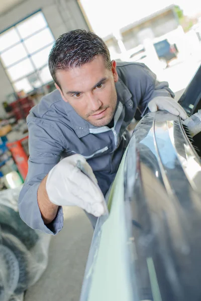 Mechaniker und Anwendungsatelier — Stockfoto