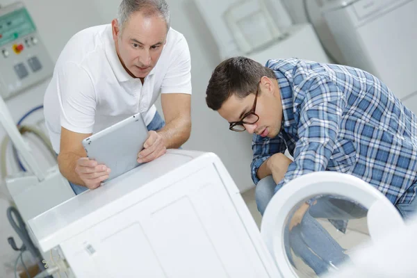 Repair of washing machine — Stock Photo, Image