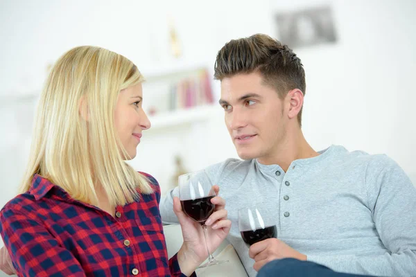 De rode wijn en wijn — Stockfoto