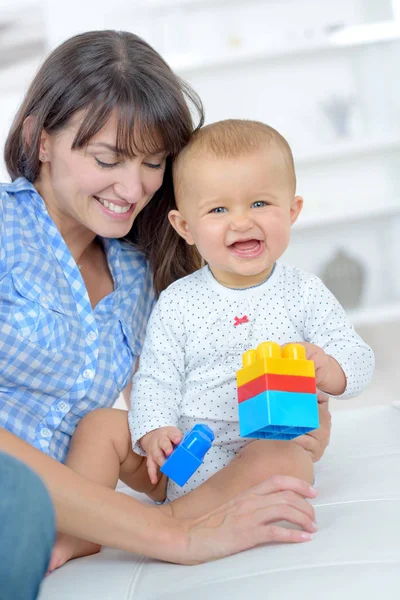 Mère Avec Bébé Riant — Photo