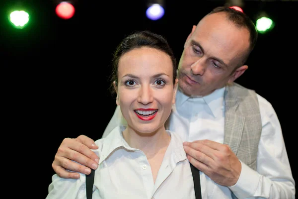 Pareja Hombre Mujer Cantando Juntos — Foto de Stock