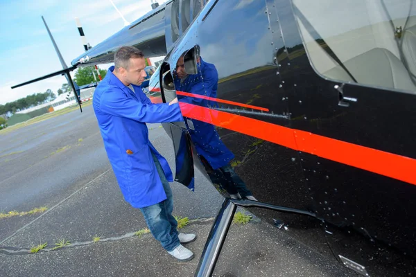 Airframe Mechanic Work — Stock Photo, Image