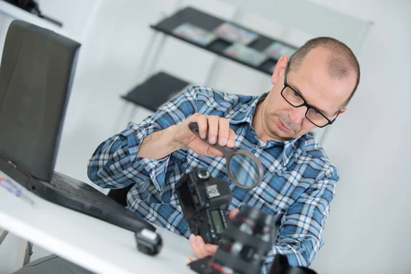 Photographer Hands Holding Lens — Stock Photo, Image